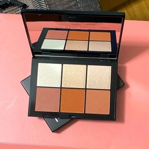 DOUCCE Posh Powder Palette 🎨